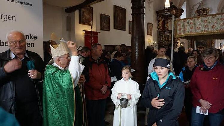 Eindruck von der Feierlichkeit zur Schließung der Heiligen Pforte.  Foto: Marion Eckert