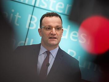 Bundesgesundheitsminister Jens Spahn (CDU) hatte eigentlich einen Besuch in Franken geplant. Daraus wird nun nichts. Foto: Christophe Gateau/dpa