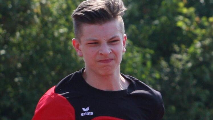 Thomas Wollein vom TV Bad Brückenau wurde in Marktheidenfeld Bezirksmeister über die 100 Meter der M15.