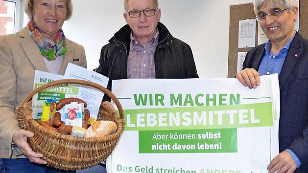 Die Coburger Vertreter des Bauernverbandes fordern einen angemessenen Anteil am Preis der Lebensmittel, die sie produzieren. Ihre Kritik: Obwohl die Erzeugerpreise im Keller sind, werden die Waren im Handel nicht billiger. Foto: Rainer Lutz