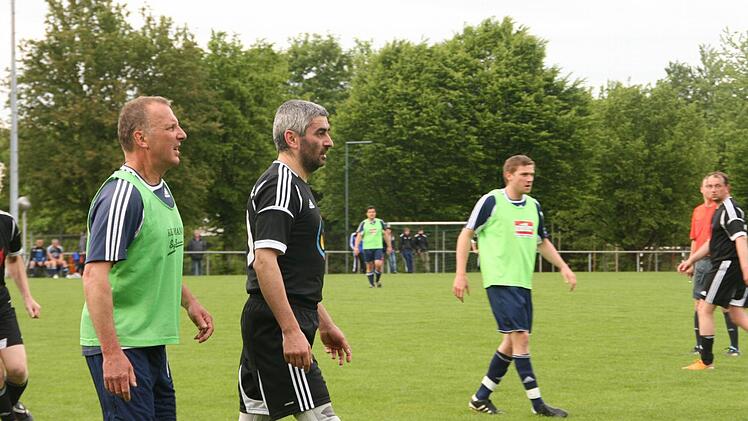 Bayerische-Fußball-Klerus-Auswahl vs. Promi-Mannschaft Münnerstadt - 2.6.2013 Münnerstadt