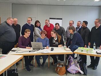 Das Team des neuer Seelsorgebereichs Fränkische Schweiz Foto: Carmen Schwind
