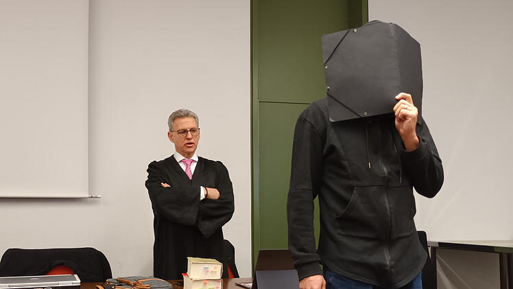 Fu&szlig;balltrainer wegen sexuellen Missbrauchs verurteilt