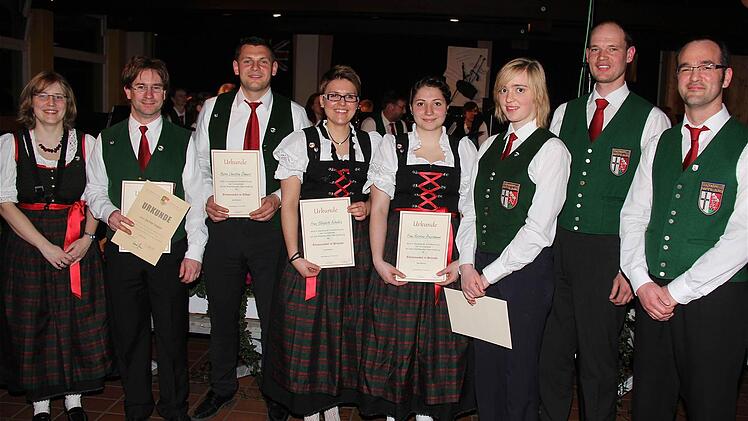 Ehrungen für 30, 20 und zehn Jahre Musizieren in der Stadtkapelle.