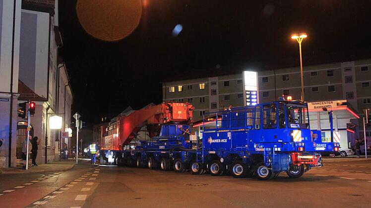 Schwertransporter Bamberg am 5. Mai 2015 Foto: Ferdinand Merzbach