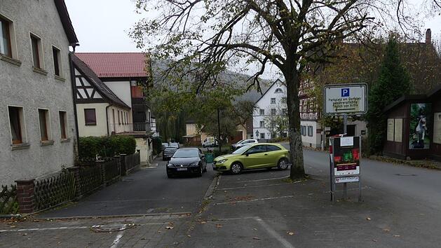 Der Dorfplatz in Streitberg Foto: Paul P&ouml;hlmann
