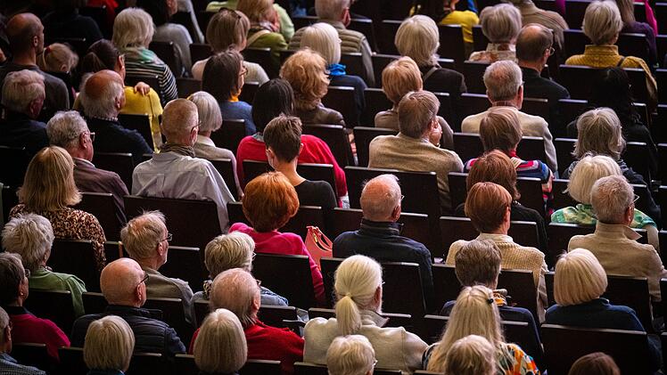 Zahl der Rentner steigt deutlich
