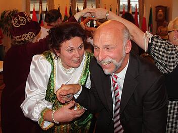 Der Tanz der Verbindung beschloss die Eröffnung der Interkulturellen Woche in Bad Kissingen.  Foto: Edgar Bartl