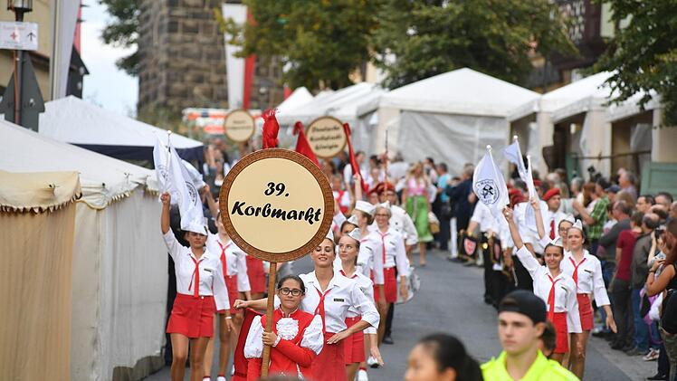 Der 39. Lichtenfelser Korbmarkt hatte einen gelungenen Auftakt.