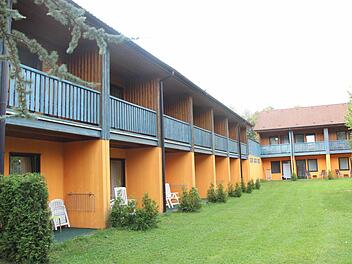 In einem der fünf Bettenhäuser des Aparthotels sind die unbegleiteten Flüchtlinge untergebracht. Foto: Friedwald Schedel