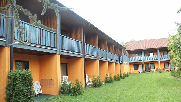 In einem der fünf Bettenhäuser des Aparthotels sind die unbegleiteten Flüchtlinge untergebracht. Foto: Friedwald Schedel