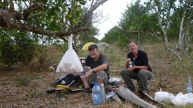 Campingidylle. Niemand stört sich in Kuba daran, wenn die Wagners ihr Zelt in der freien Wildbahn aufstellen.