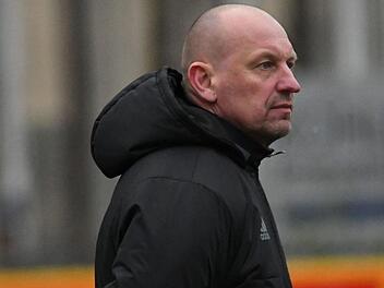 Oliver Müller (Bild) verlässt zu Saisonende den FC Burgkunstadt, den er erst seit Dezember betreut. Zur neuen Spielzeit bildet er zusammen mit Christian Goller das Trainergespann beim FC Lichtenfels. Foto: Gunther Czepera