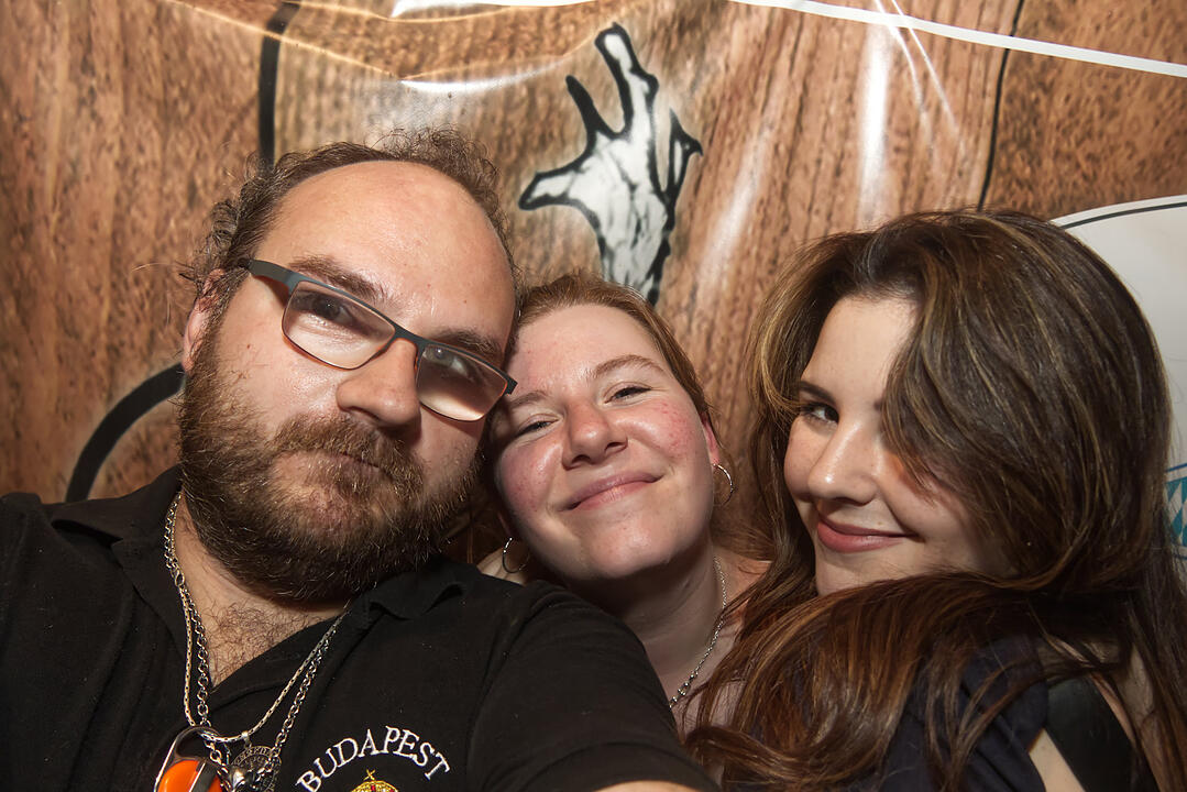 Die Partyband "Die Stodlrocker" spielten am Freitag zum Auftakt.