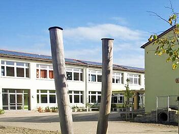 Etwa ein Drittel aller Schülerinnen und Schüler an der Mittelschule in Oerlenbach könnten der Rektorin zufolge profitieren, wenn sie von einer Fachkraft für Jugendsozialarbeit betreut würden. Foto: Stefan Geiger