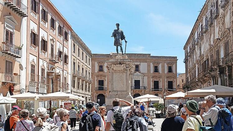 Die Reisegruppe besucht Palermo.