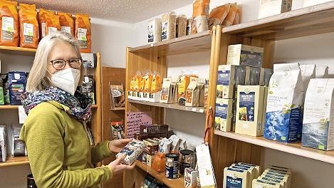 Johanna Beetz würde sich wünschen, dass auch die Stadt Coburg im Weltladen einkauft und damit Vorbildfunktion beweist.