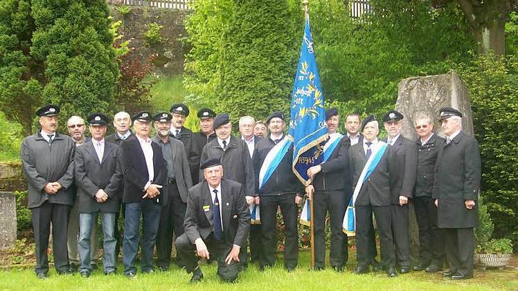 Soldaten- und Kriegerkameradschaft Wildflecken zum 125-jährigen Bestehen im Jahr 2013. Fotos: Helmut Raab