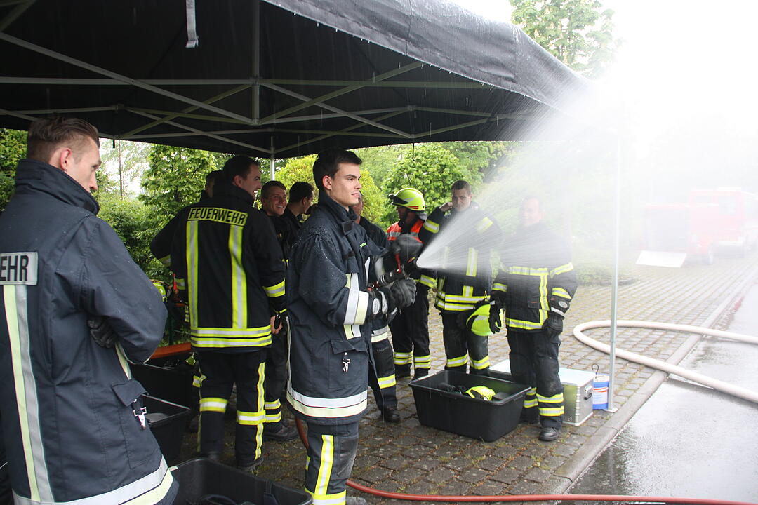 FEuerwehr-Brandcontainer