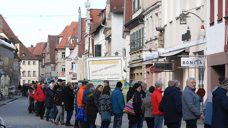 Mahnwache und Menschenkette in Forchheim Foto: privat