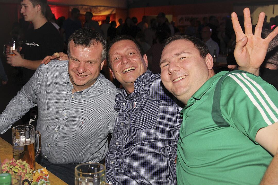 Party und Tanz in der Dreifachhalle