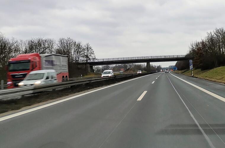 A73 bei Hirschaid: Unfallopfer in Klinik gebracht