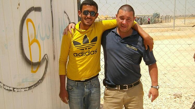 Und immer wieder ist der Franke von der Herzlichkeit und Dankbarkeit der Menschen beeindruckt. So war es, als dieses Bild vor drei Jahren in Jordanien entstand - und daran hat sich nichts geändert. Foto: privat