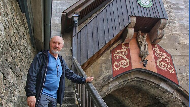 Der Aufstieg ist mühsam, die Treppe zum Teil ausgetreten. Deshalb kann der Rhönklub sein Vereinsheim nur wenig nutzen, sagt Vorsitzende Egbert Haut.