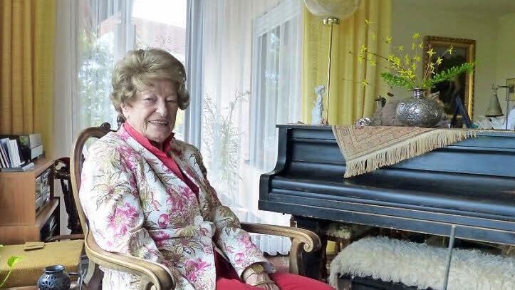 Irmgard Edle von Traitteur feiert 90. Geburtstag. Foto: Pauline Lindner