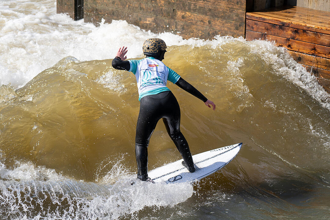 Die Surferwelle mitten in Nürnberg