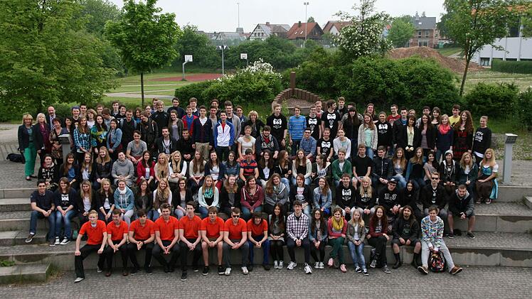 Gruppenfoto der 124 Abiturienten