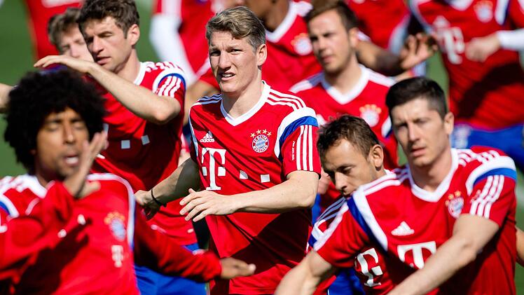 Die Bayern jüngst in ihrem Trainingslager in Katar Foto: Sven Hoppe/dpa