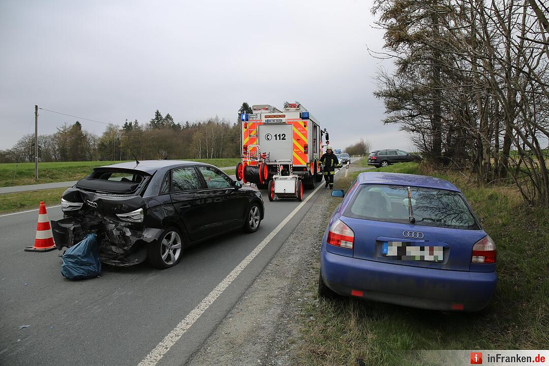 Auffahrunfal auf B173 bei Köditz - Drei Personen verletzt