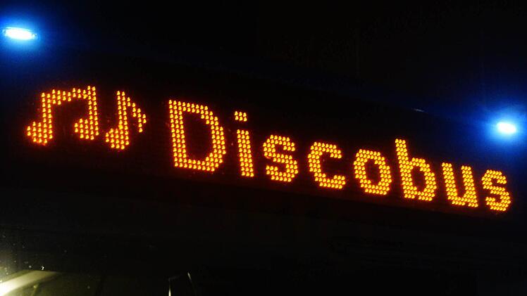 Die größte Studentenparty von Bamberg fand am Dienstagabend in der Brose-Arena statt. Für uns vor Ort war Sarah Dann. Foto: Sarah Dann