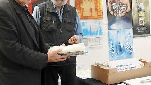 Sie sind die Organisatoren der 34. Kunstmesse: Ingo Cesaro und Peter M. Bannert. Sie hoffen auf viele Besucher. Foto: Veronika Schadeck