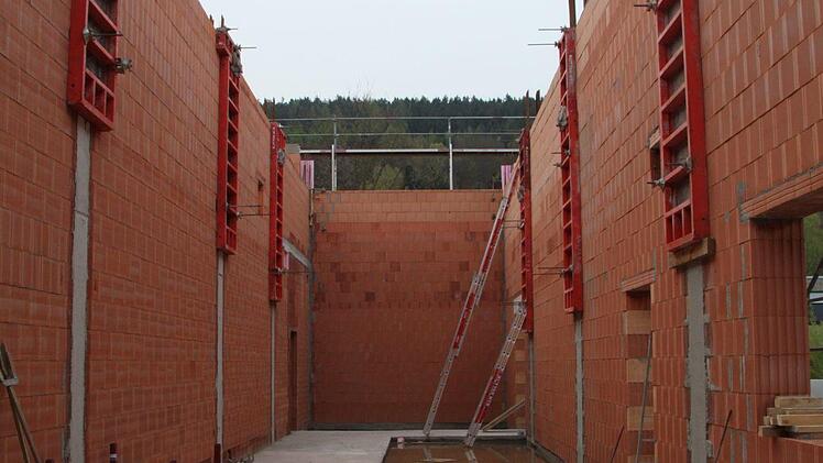 Auf der Baustelle für den neuen Markt in der Kissinger Straße geht es vor.an: Blick ins Lager. Foto: Ulrike Müller