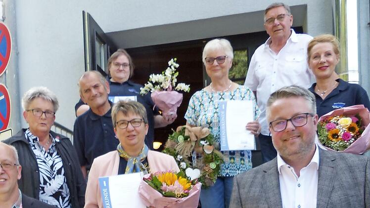 Vorsitzender Dieter Seuß, Kreisfrau Brigitte Kellner, Hermann Pfaffenberger, Gabriele Bär, 2. Vorsitzende Bianca Rosa, Ilona Friedlein, stellvertretender Kreisvorsitzender Marc Benker, Silke Friedrich und Waldemar Will (von oben)