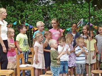 Die Ebermannstadter Kinder hatten beim Sommerfest allen Grund zum Lachen.  Fotos: Susanne Braun