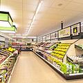 Farbenfroh, großzügig, aufgeräumt und modern - Der Luxus-Aldi in Regensburg. Der Fokus liegt ganz klar auf Frische. Bild: Aldi Süd