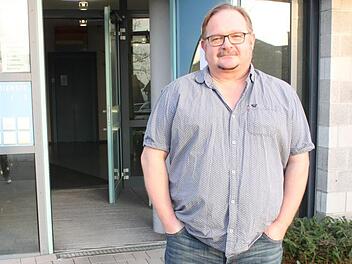 Jürgen Findeiss ist für die Männer- und Väterberatung im Haus kirchlicher Dienste zuständig. Seit Sommer gibt es dieses Angebot in Lichtenfels. Foto: Ramona Popp