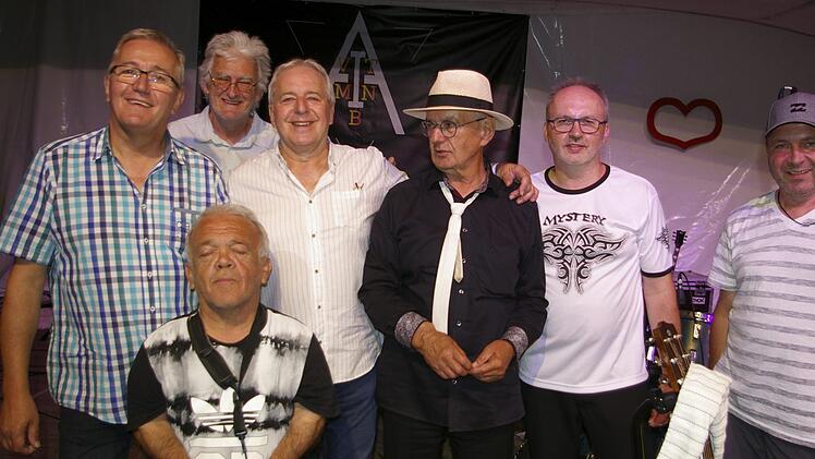 Die legendären Bandmitglieder von Rainbow und Swinging Church begeisterten mit ihrem Repertoire aus den 1970er Jahren