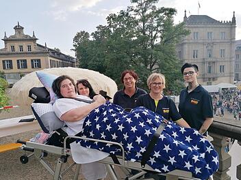 Coburg: W&uuml;nschewagen erf&uuml;llt schwerkranker Jutta lang ersehnten Traum - "unvergesslicher Abend"