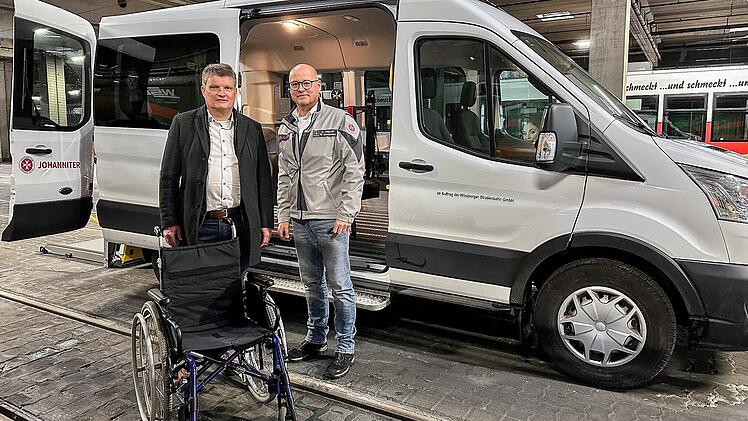 Würzburg: Stadt bietet Rufbus für Rollstuhlfahrer an - welche Haltestellen er anfährt