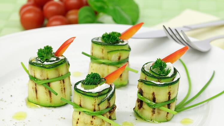 zucchini-roellchen.jpg