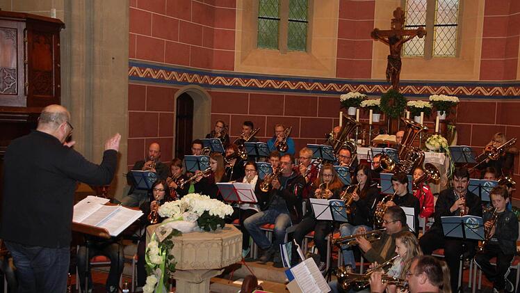 Der Hetzelsdorfer Posaunenchor übt derzeit mit großem Einsatz für sein Konzert am 29. Mai. Foto: Galster