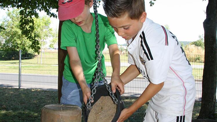 Eindrücke vom Spielplatz Henneberg-Siedlung. Foto: Ralf Ruppert