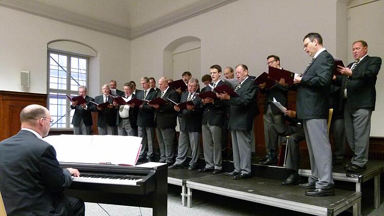 Der "Chor der Bamberger Bäcker" bot romantische Weisen zur Nacht. Foto: Marion Krüger-Hundrup