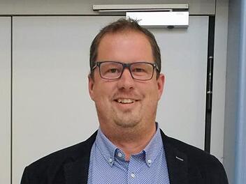 G&uuml;nter M&uuml;nch (Freie W&auml;hler) warf der CSU vor, einen Antrag abgekupfert zu haben.    Foto: Britta Schnake