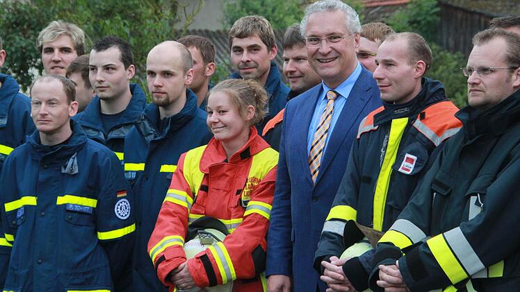 Minister Herrmann dankte Feuerwehren und THW für ihr Engagement