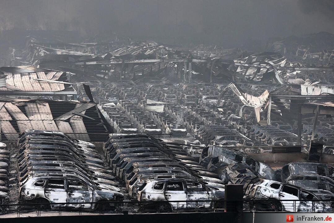 Huge explosion rocks Chinese port city of Tianjin